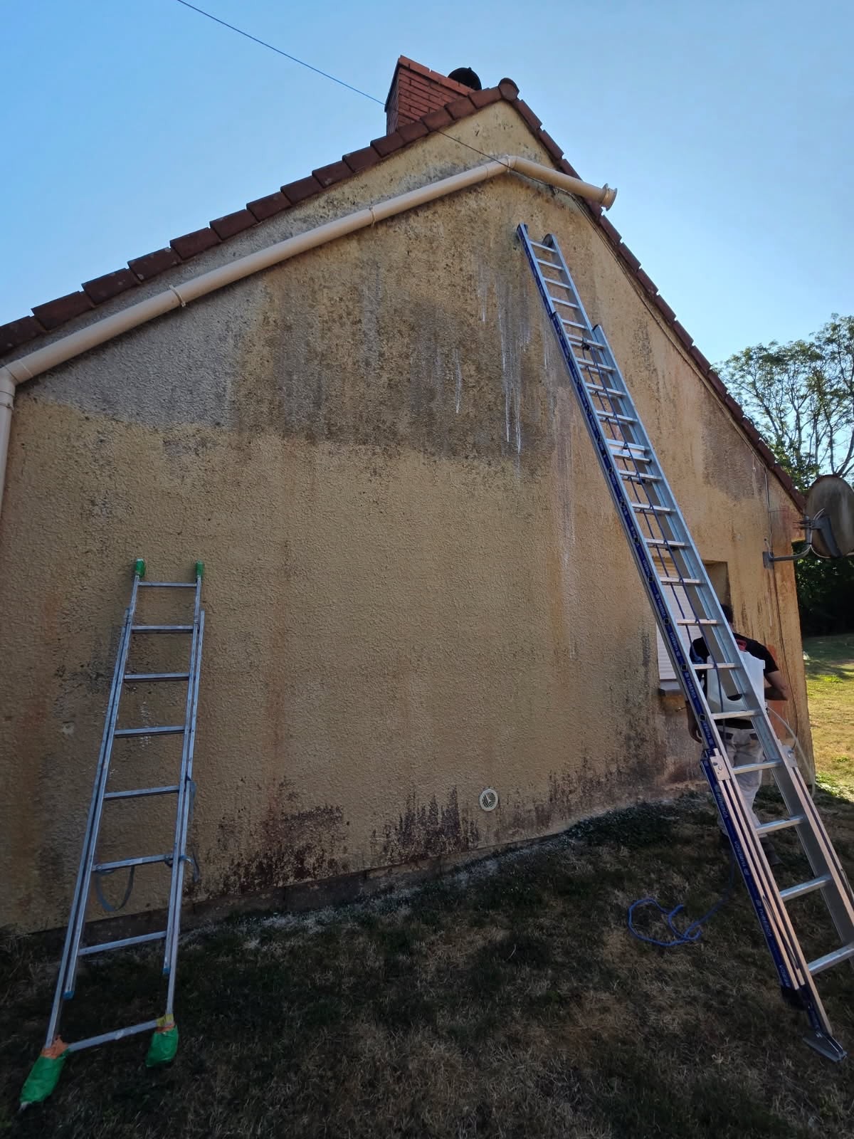 Façade encrassée avant intervention